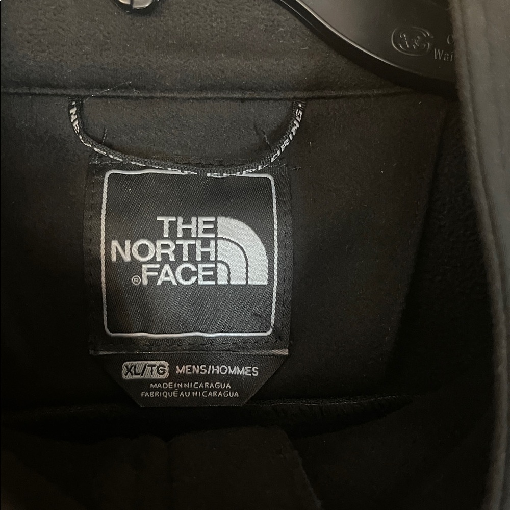 North Face Men’s jacket. - Picture 3 of 7